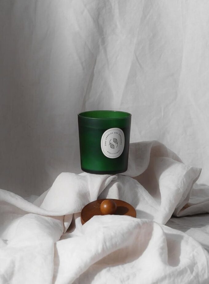 CANDLE 200 Grams Noble Flower